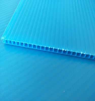 แผ่นพลาสติกลูกฟูก PP กันน้ำ รีไซเคิลได้ ขนาดกำหนดเอง สำหรับบรรจุภัณฑ์กล่อง