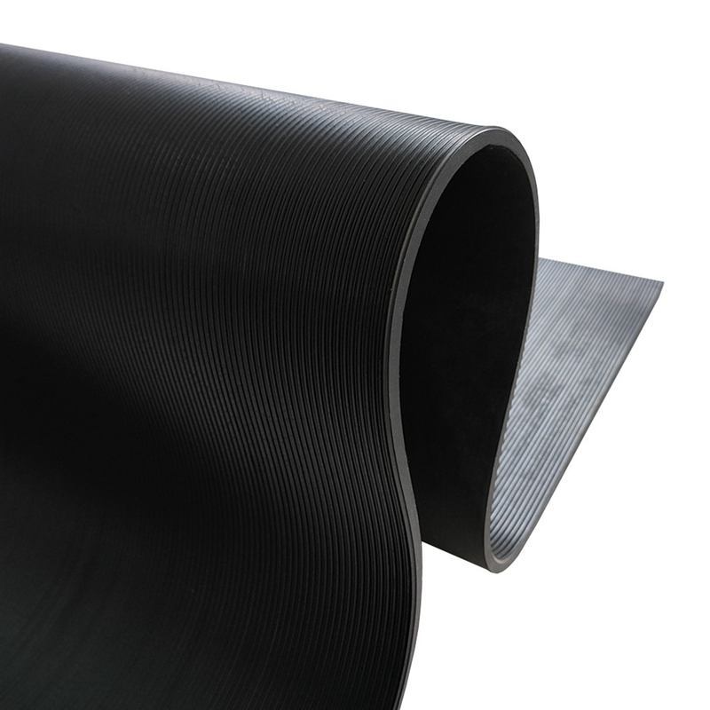 แอนติสลิป สีดํา การ์เก็จยาง Mat พื้นแบบกําหนดเองรูปแบบ corrugated Fine Ribbed Grooved เหรียญยางแผ่น